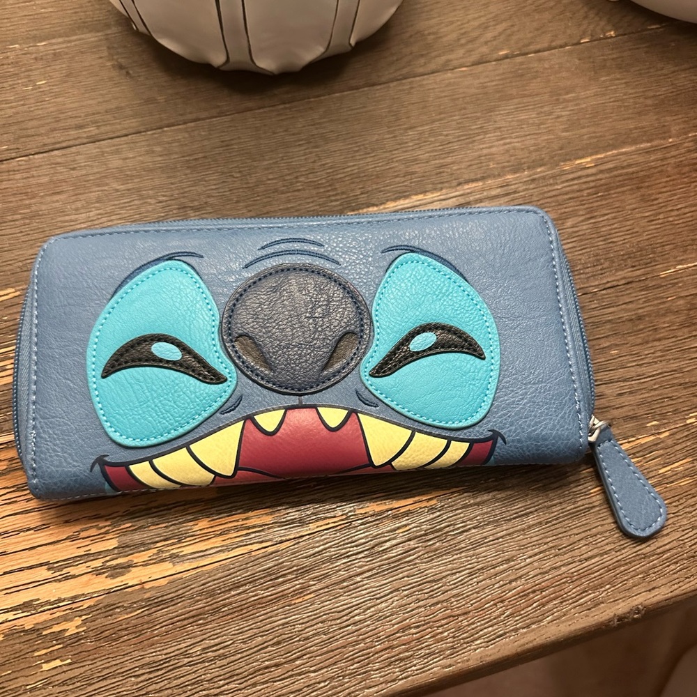Loungefly Disney Lilo and Stitch wallet